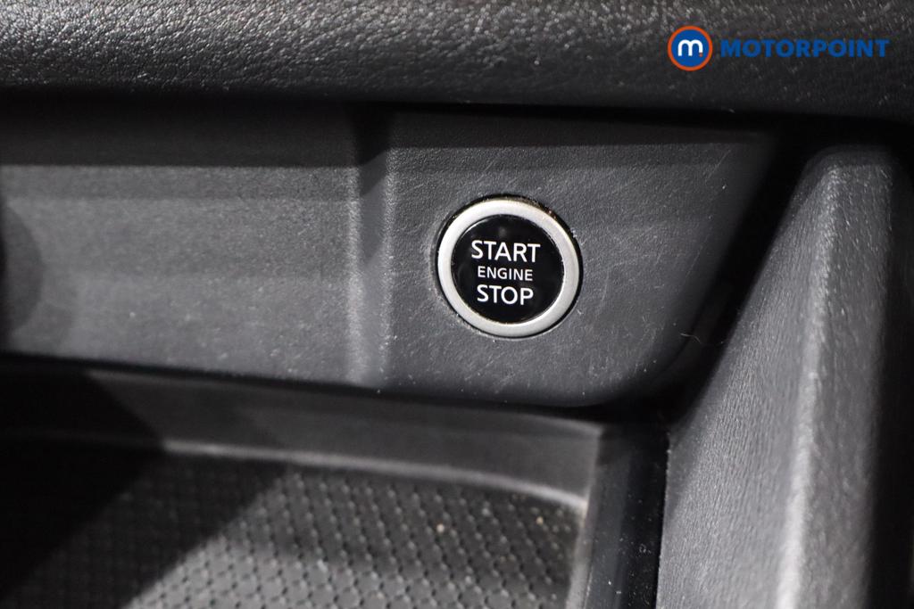 Nissan Qashqai Acenta Premium Manual Petrol SUV - Stock Number (1580890) - 8th supplementary image