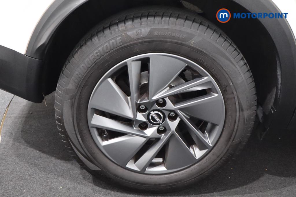 Nissan Qashqai Acenta Premium Manual Petrol SUV - Stock Number (1580890) - 33rd supplementary image