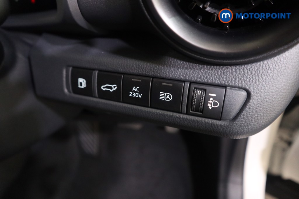 Toyota C-Hr Design Automatic Petrol Plug-In Hybrid SUV - Stock Number (1580921) - 9th supplementary image