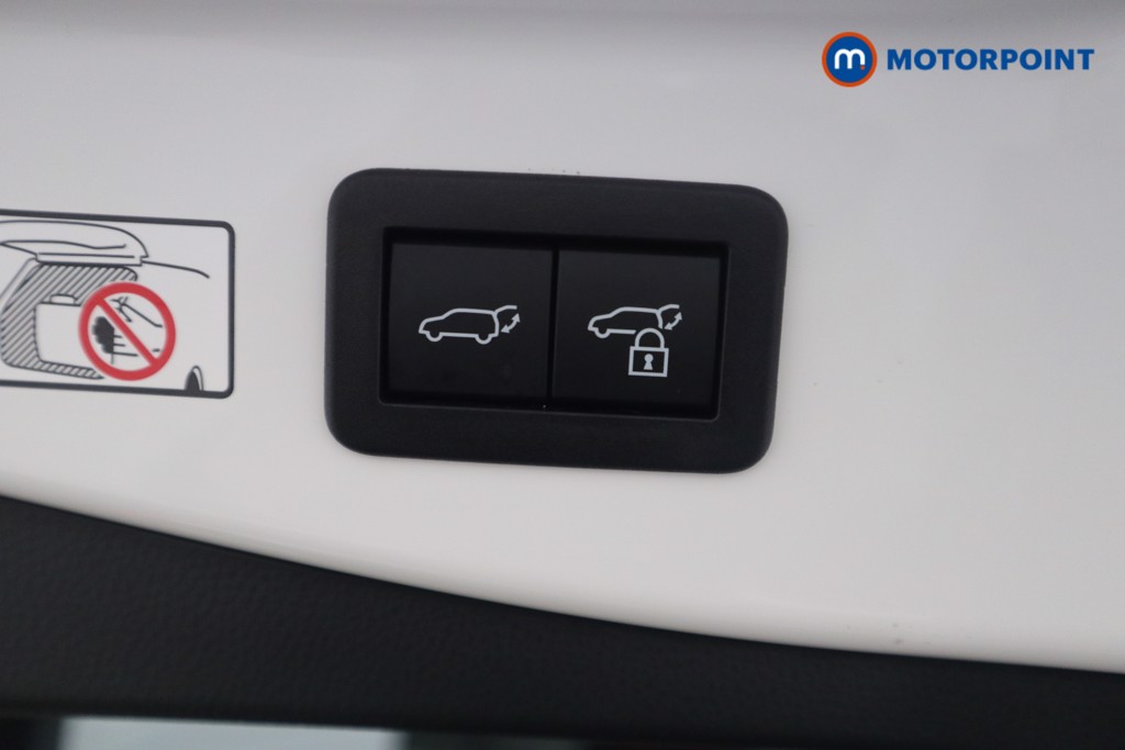 Toyota C-Hr Design Automatic Petrol Plug-In Hybrid SUV - Stock Number (1580921) - 14th supplementary image