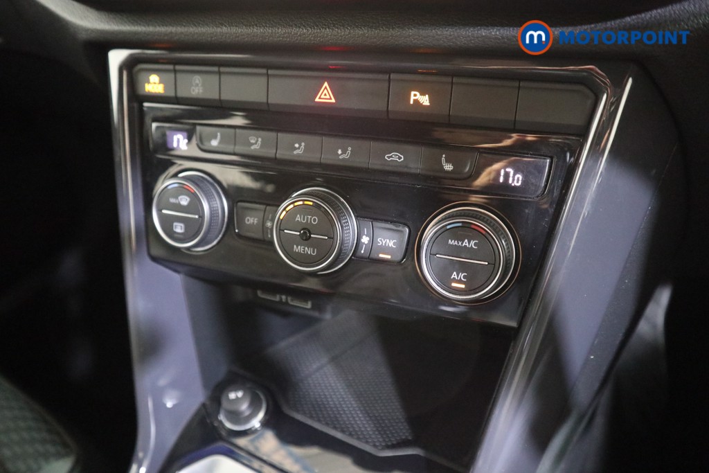 Volkswagen T-Roc R-Line Manual Diesel SUV - Stock Number (1580948) - 7th supplementary image