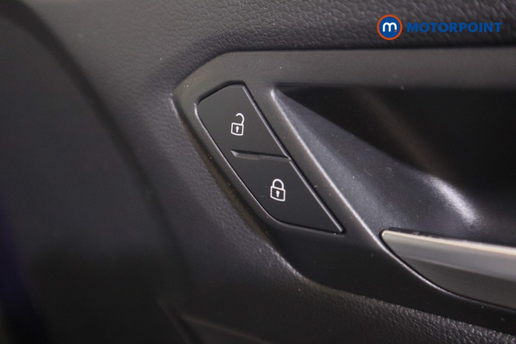 Volkswagen T-Roc R-Line Manual Diesel SUV - Stock Number (1580948) - 10th supplementary image