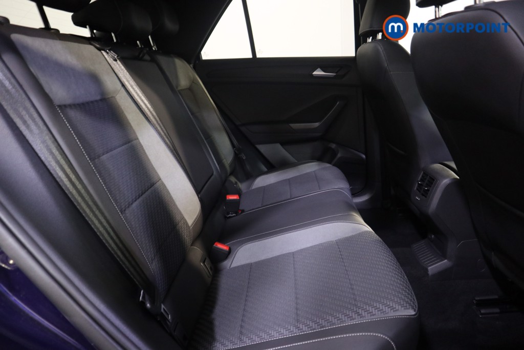 Volkswagen T-Roc R-Line Manual Diesel SUV - Stock Number (1580948) - 13th supplementary image
