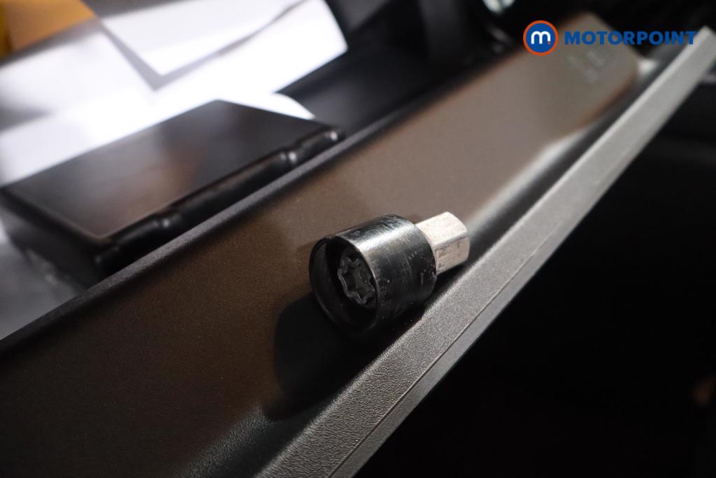 Mercedes-Benz CLA Amg Line Automatic Petrol Coupe - Stock Number (1580980) - 14th supplementary image