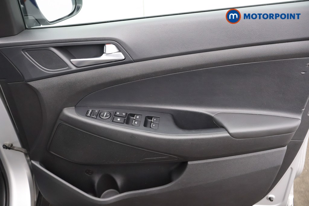 Hyundai Tucson Se Nav Manual Petrol SUV - Stock Number (1581015) - 9th supplementary image