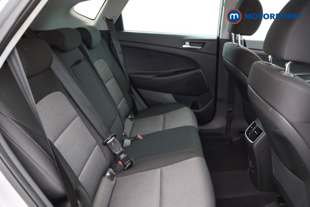 Hyundai Tucson Se Nav Manual Petrol SUV - Stock Number (1581015) - 12th supplementary image