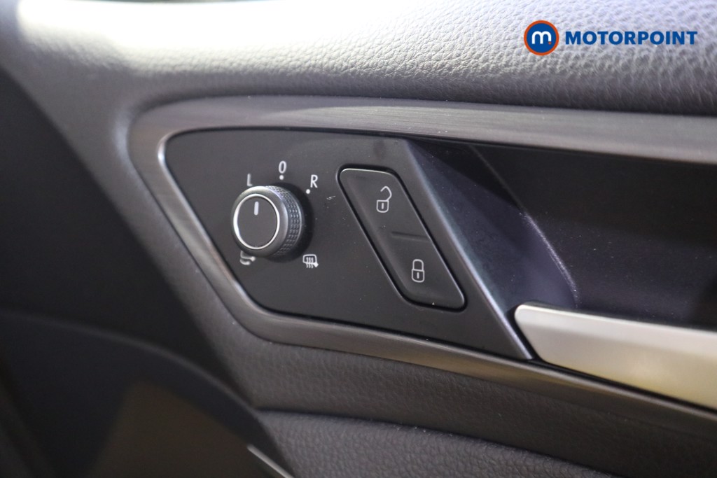 Volkswagen Golf SE Manual Petrol Hatchback - Stock Number (1581071) - 10th supplementary image