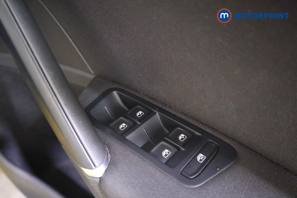 Volkswagen Golf SE Manual Petrol Hatchback - Stock Number (1581071) - 11th supplementary image
