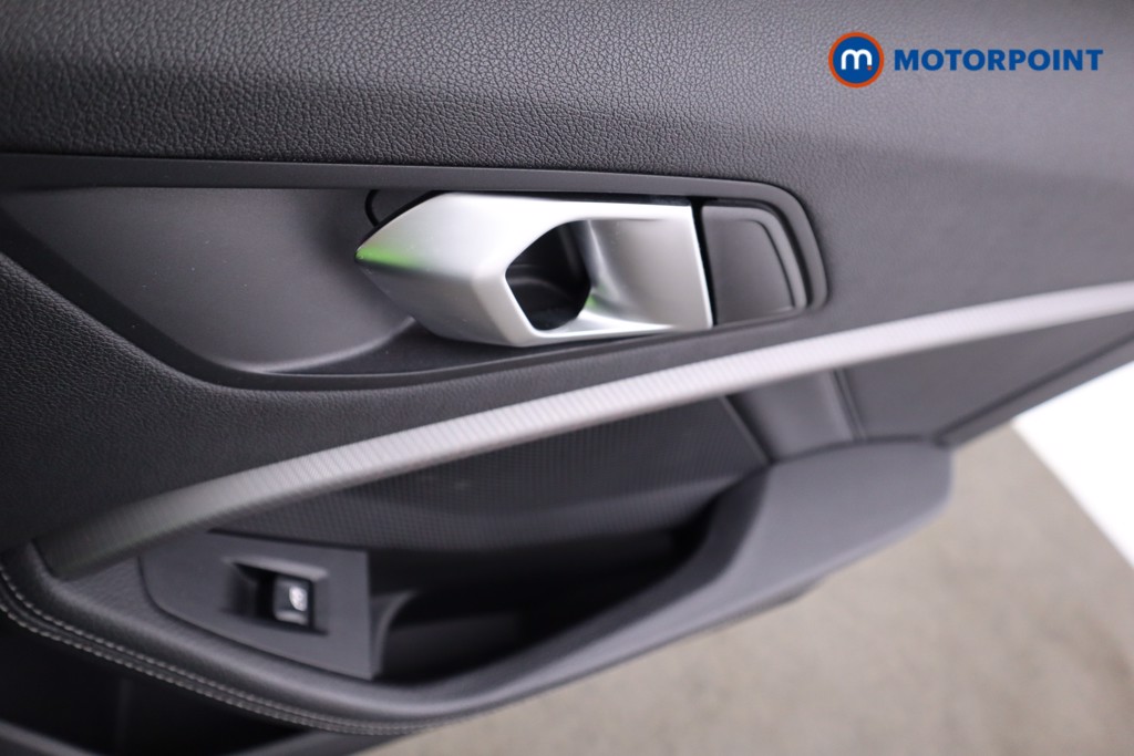 BMW 1 Series M Sport Automatic Petrol Hatchback - Stock Number (1581152) - 18th supplementary image