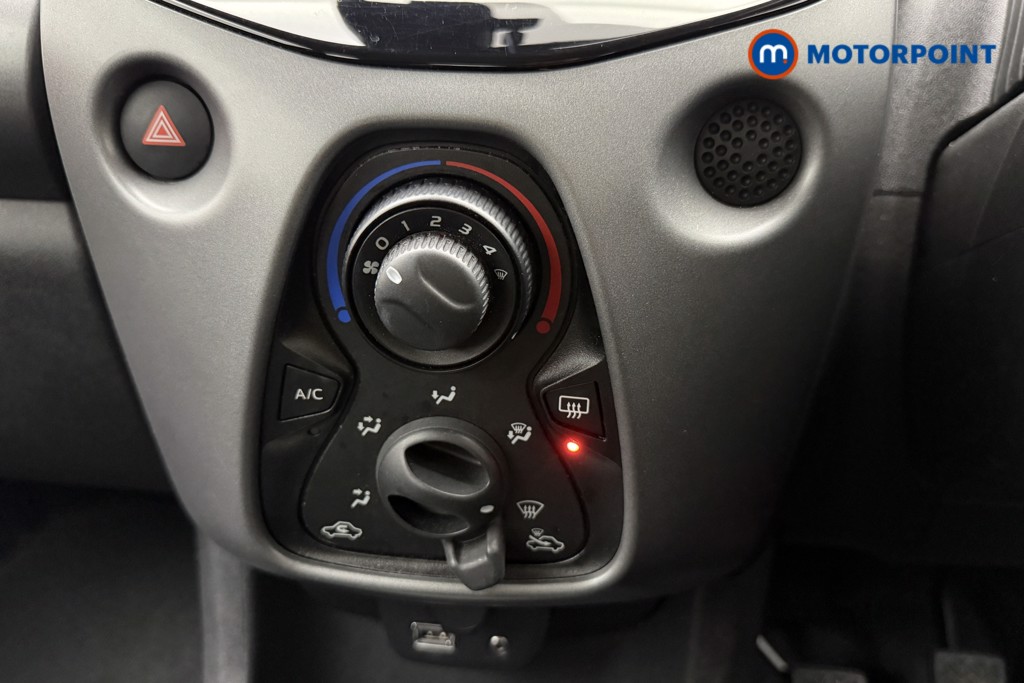Toyota Aygo X-Play Manual Petrol Hatchback - Stock Number (1581155) - 28th supplementary image