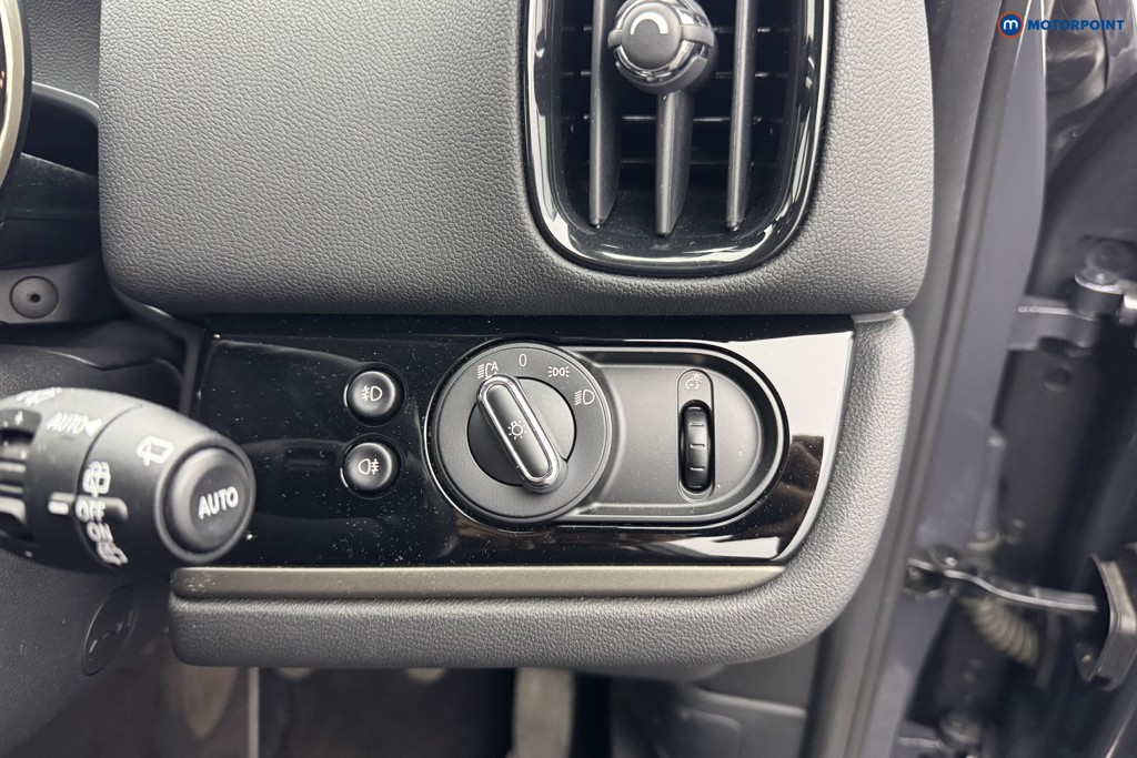 BMW X1 SE Manual Petrol SUV - Stock Number (1581251) - 15th supplementary image