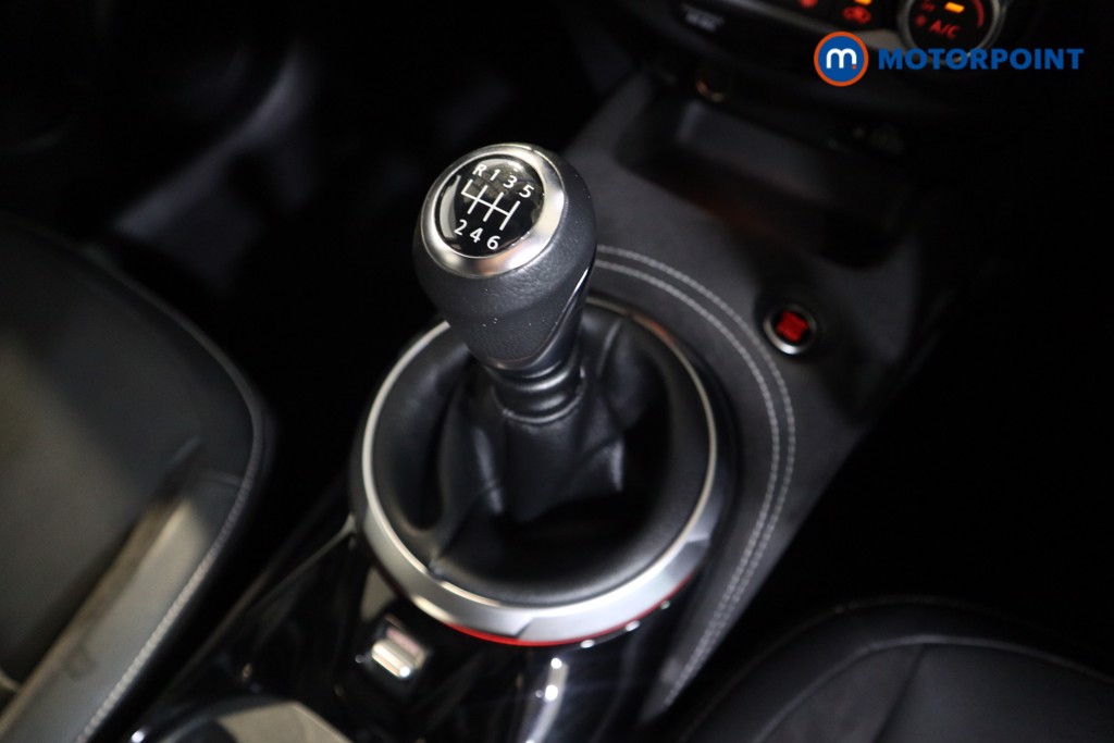 Nissan Juke Tekna-Plus Manual Petrol SUV - Stock Number (1581679) - 8th supplementary image