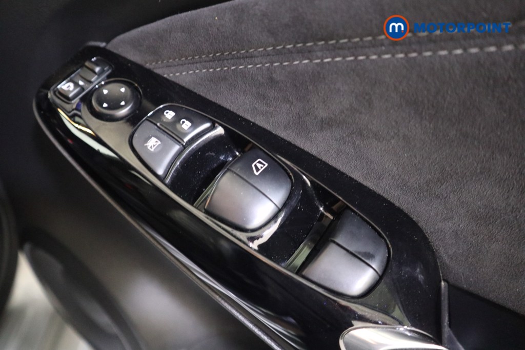 Nissan Juke Tekna-Plus Manual Petrol SUV - Stock Number (1581679) - 10th supplementary image