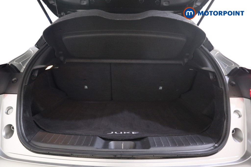 Nissan Juke Tekna-Plus Manual Petrol SUV - Stock Number (1581679) - 14th supplementary image