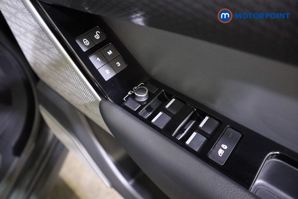 Land Rover Range Rover Velar R-Dynamic Se Automatic Diesel SUV - Stock Number (1581707) - 9th supplementary image