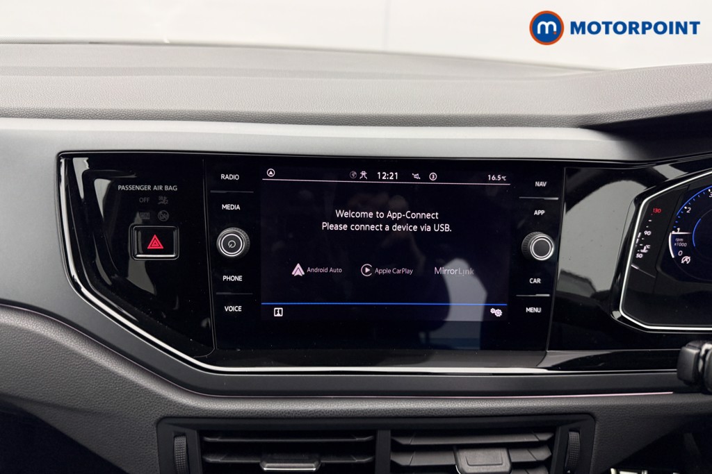 Volkswagen Polo R-Line Manual Petrol Hatchback - Stock Number (1581806) - 2nd supplementary image