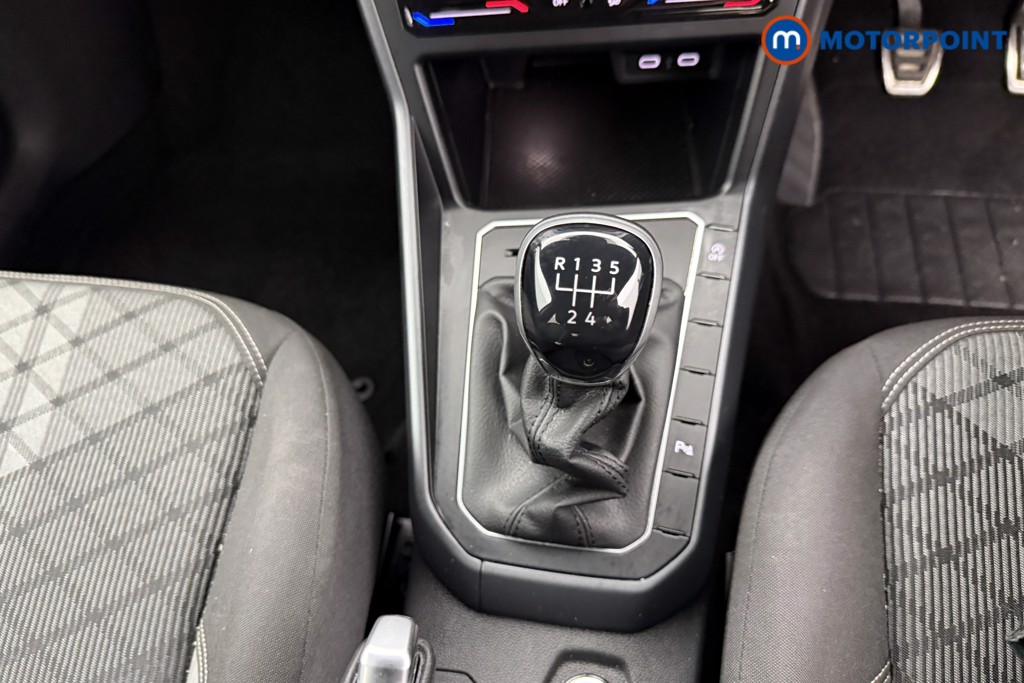 Volkswagen Polo R-Line Manual Petrol Hatchback - Stock Number (1581806) - 13th supplementary image