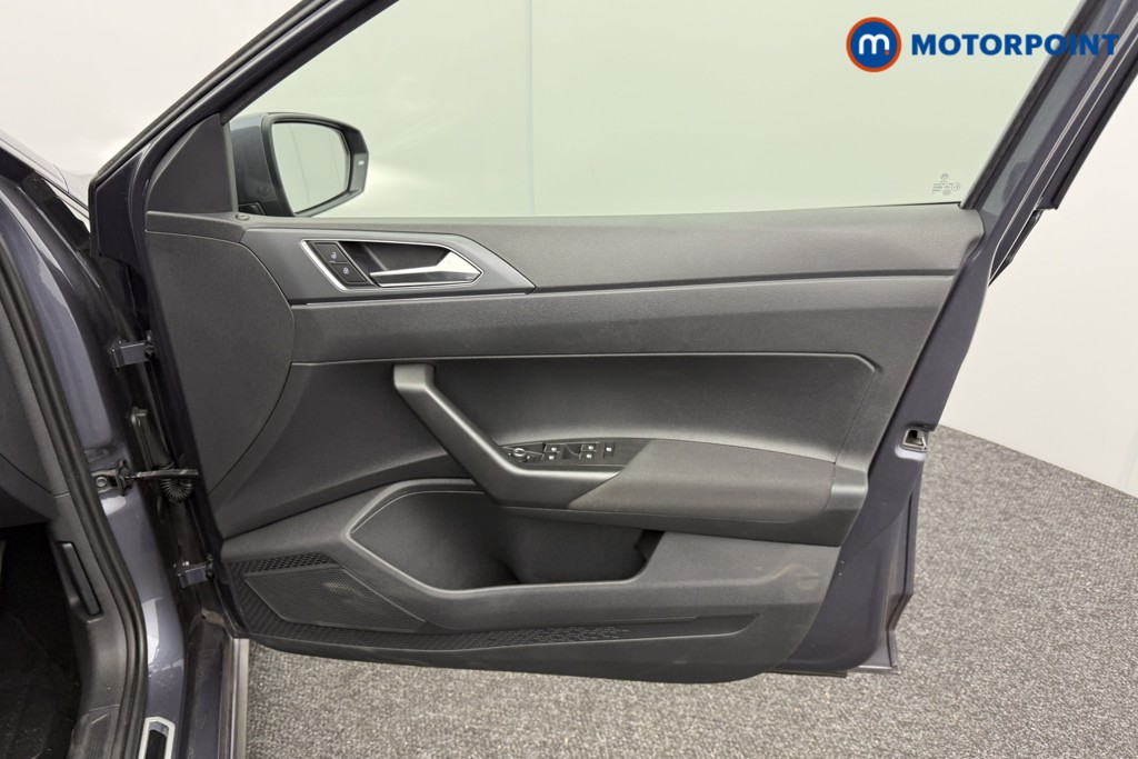 Volkswagen Polo R-Line Manual Petrol Hatchback - Stock Number (1581806) - 18th supplementary image