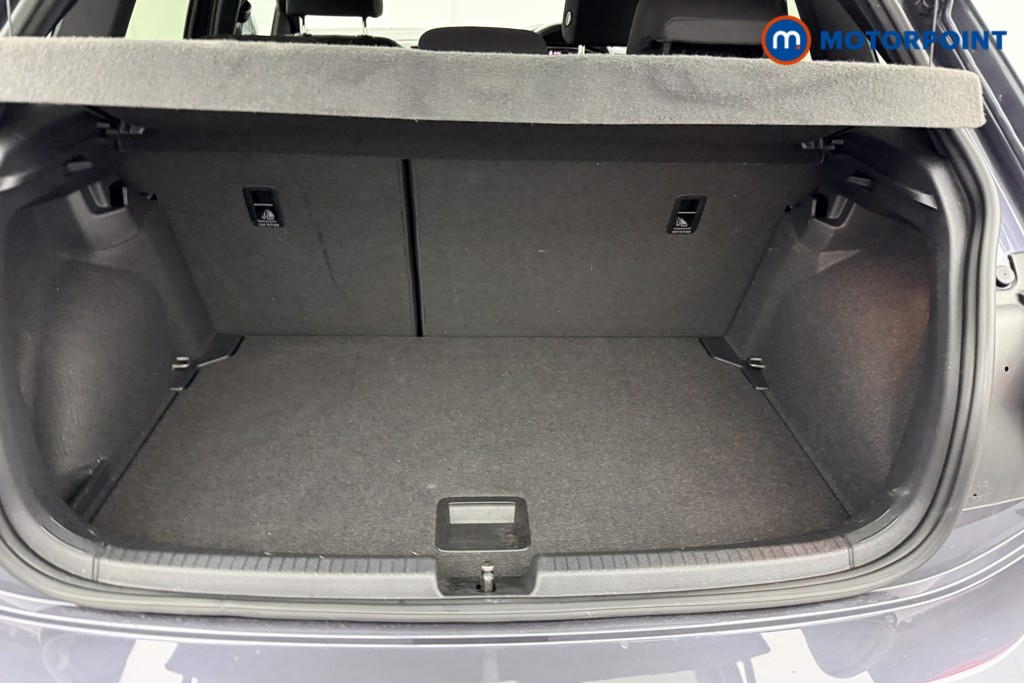 Volkswagen Polo R-Line Manual Petrol Hatchback - Stock Number (1581806) - 20th supplementary image