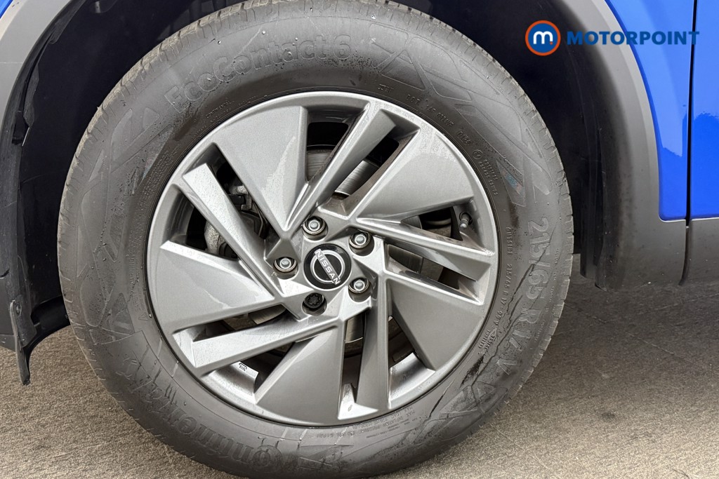 Nissan Qashqai Acenta Premium Manual Petrol SUV - Stock Number (1581920) - 1st supplementary image