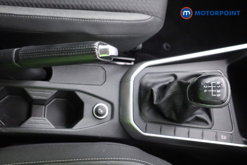 Volkswagen Polo Life Manual Petrol Hatchback - Stock Number (1581981) - 4th supplementary image