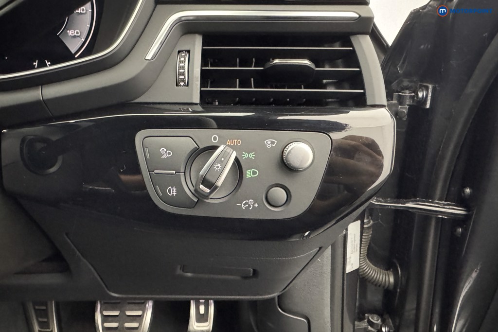 Audi A4 Black Edition Automatic Petrol Estate - Stock Number (1582139) - 15th supplementary image