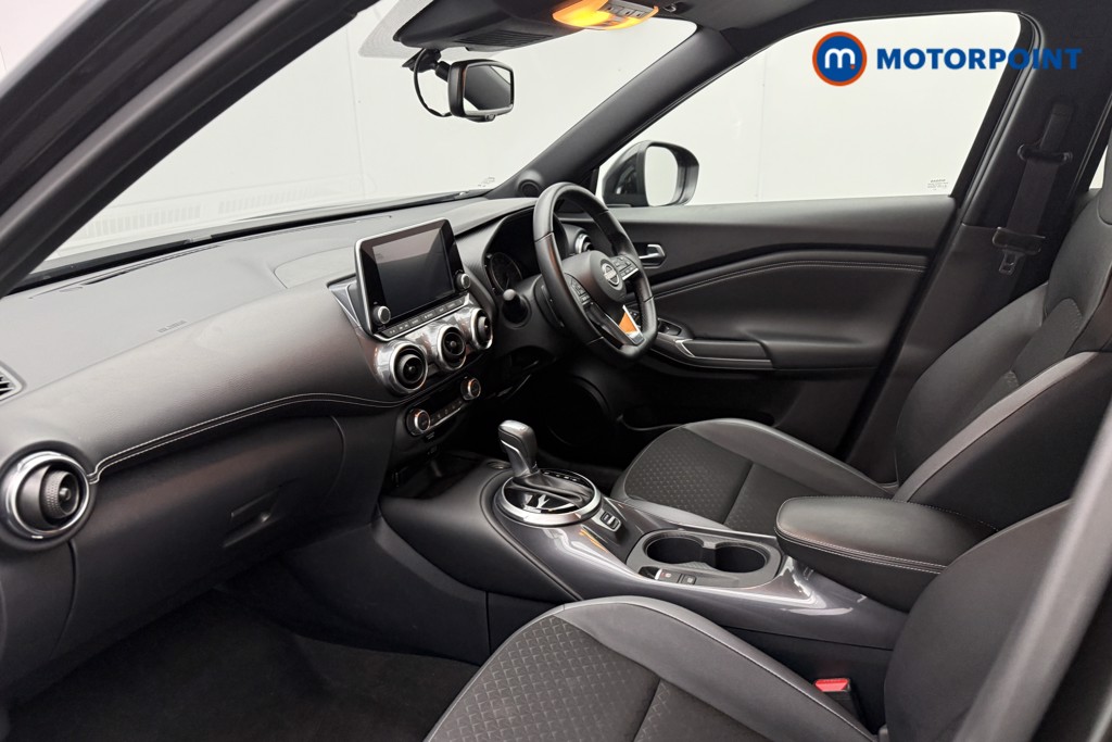 Nissan Juke N-Connecta Automatic Petrol SUV - Stock Number (1582156) - 3rd supplementary image