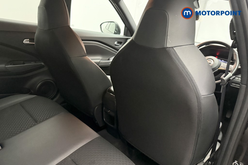 Nissan Juke N-Connecta Automatic Petrol SUV - Stock Number (1582156) - 10th supplementary image