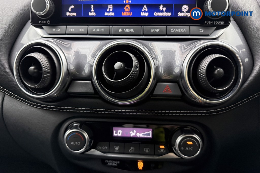 Nissan Juke N-Connecta Automatic Petrol SUV - Stock Number (1582156) - 19th supplementary image