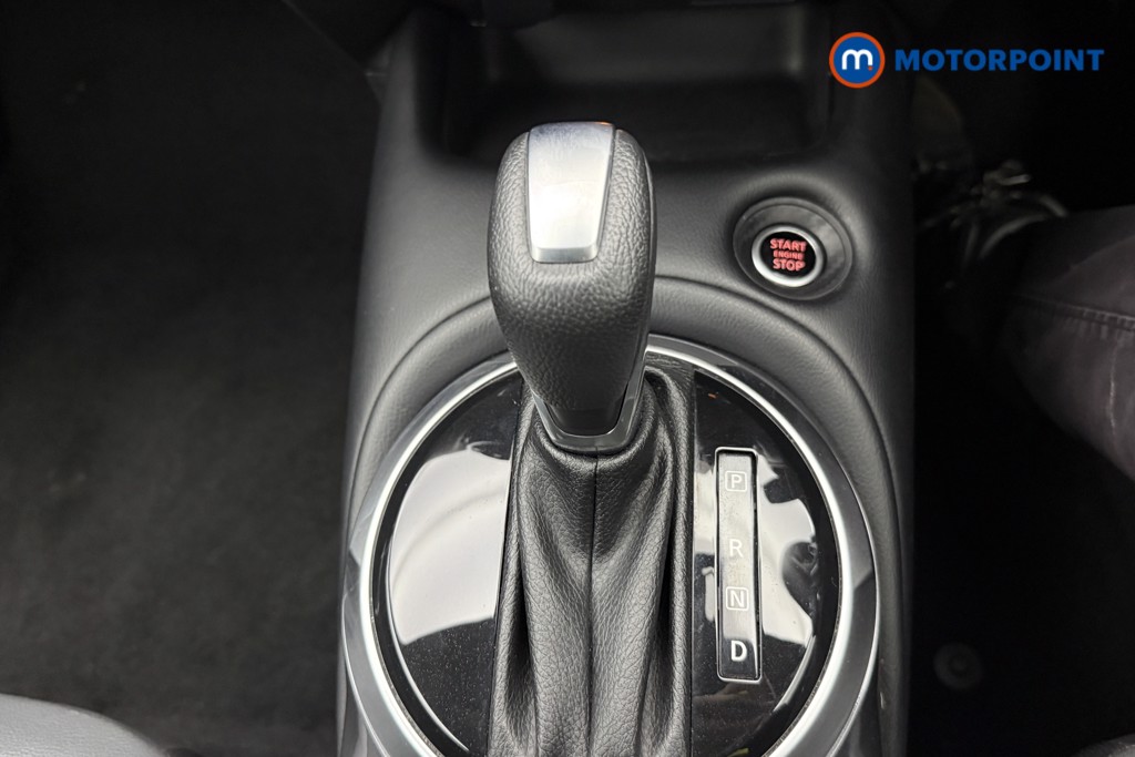 Nissan Juke N-Connecta Automatic Petrol SUV - Stock Number (1582156) - 20th supplementary image