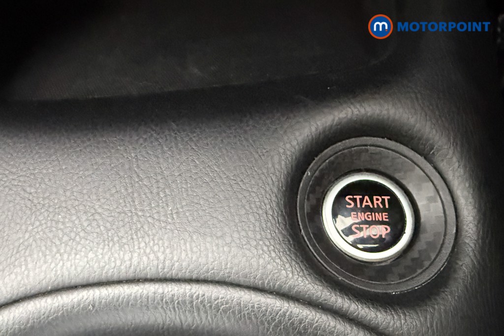 Nissan Juke N-Connecta Automatic Petrol SUV - Stock Number (1582156) - 21st supplementary image