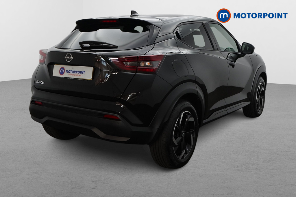 Nissan Juke N-Connecta Automatic Petrol SUV - Stock Number (1582156) - Drivers side rear corner