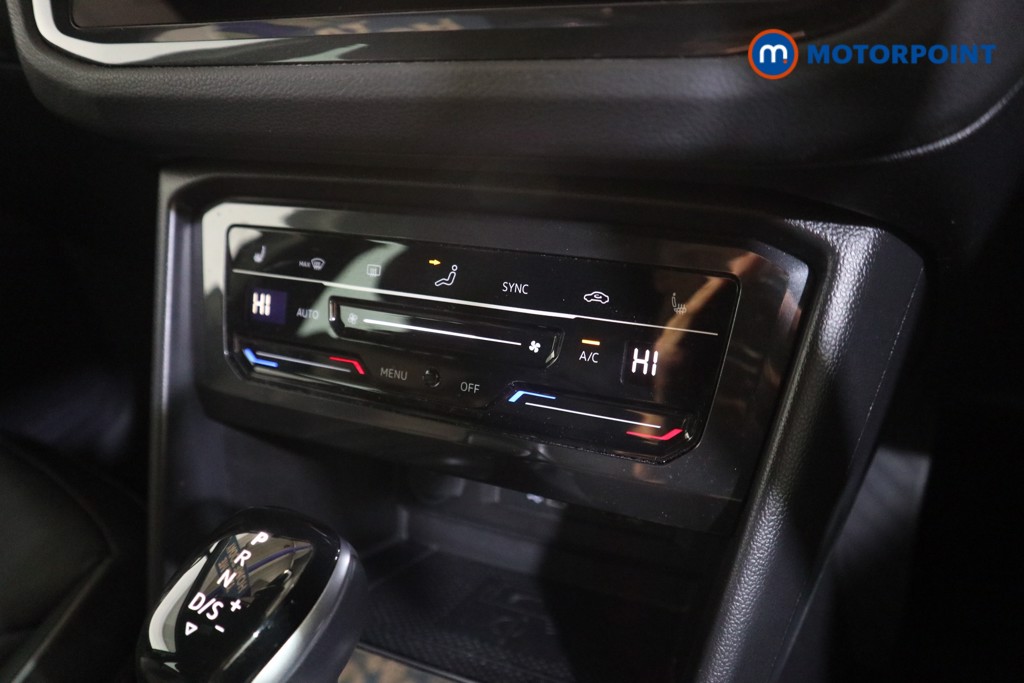 Volkswagen Tiguan R-Line Automatic Petrol SUV - Stock Number (1582356) - 7th supplementary image