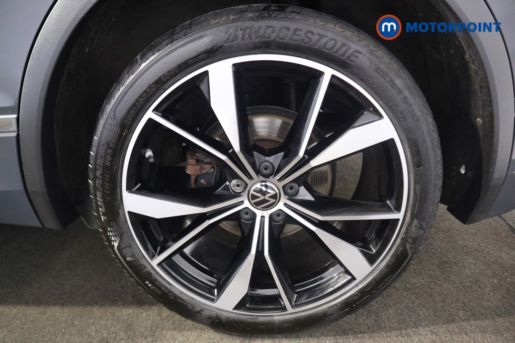 Volkswagen Tiguan R-Line Automatic Petrol SUV - Stock Number (1582356) - 20th supplementary image