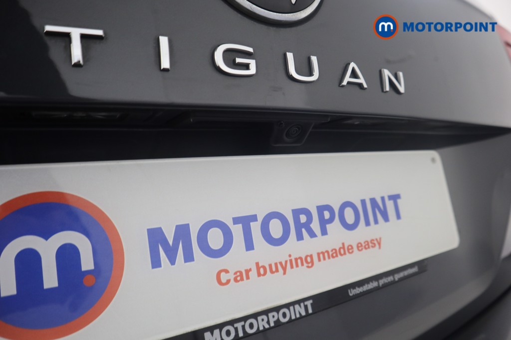 Volkswagen Tiguan R-Line Automatic Petrol SUV - Stock Number (1582356) - 22nd supplementary image
