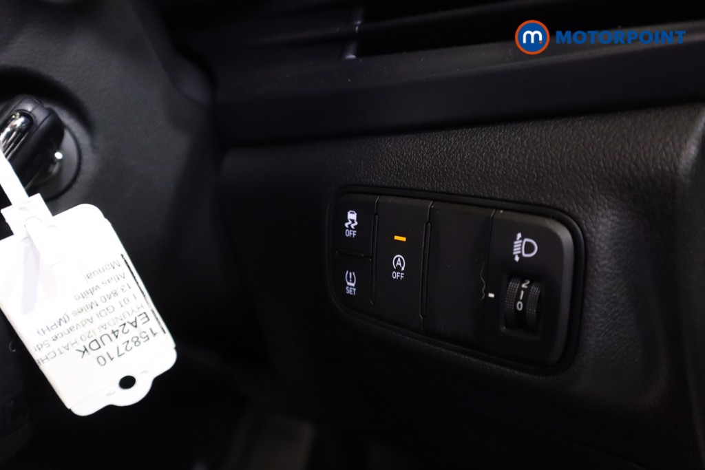 Hyundai I20 Advance Manual Petrol Hatchback - Stock Number (1582710) - 4th supplementary image