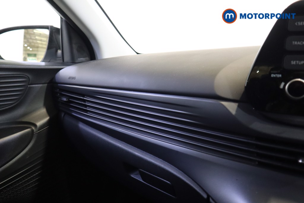 Hyundai I20 Advance Manual Petrol Hatchback - Stock Number (1582710) - 19th supplementary image