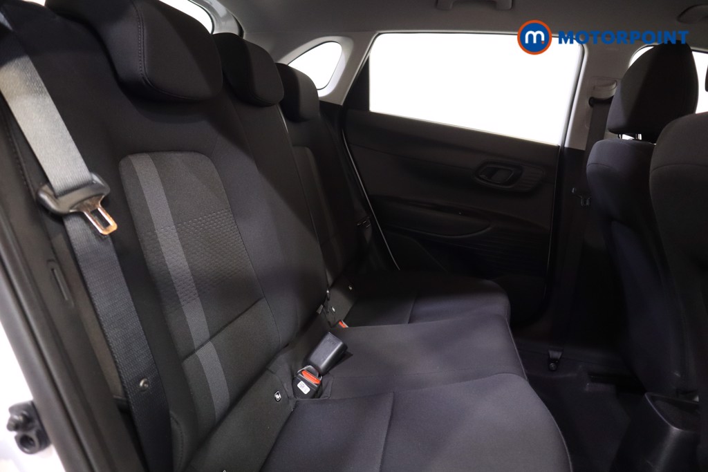 Hyundai I20 Advance Manual Petrol Hatchback - Stock Number (1582710) - 21st supplementary image