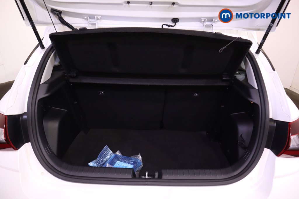 Hyundai I20 Advance Manual Petrol Hatchback - Stock Number (1582710) - 23rd supplementary image