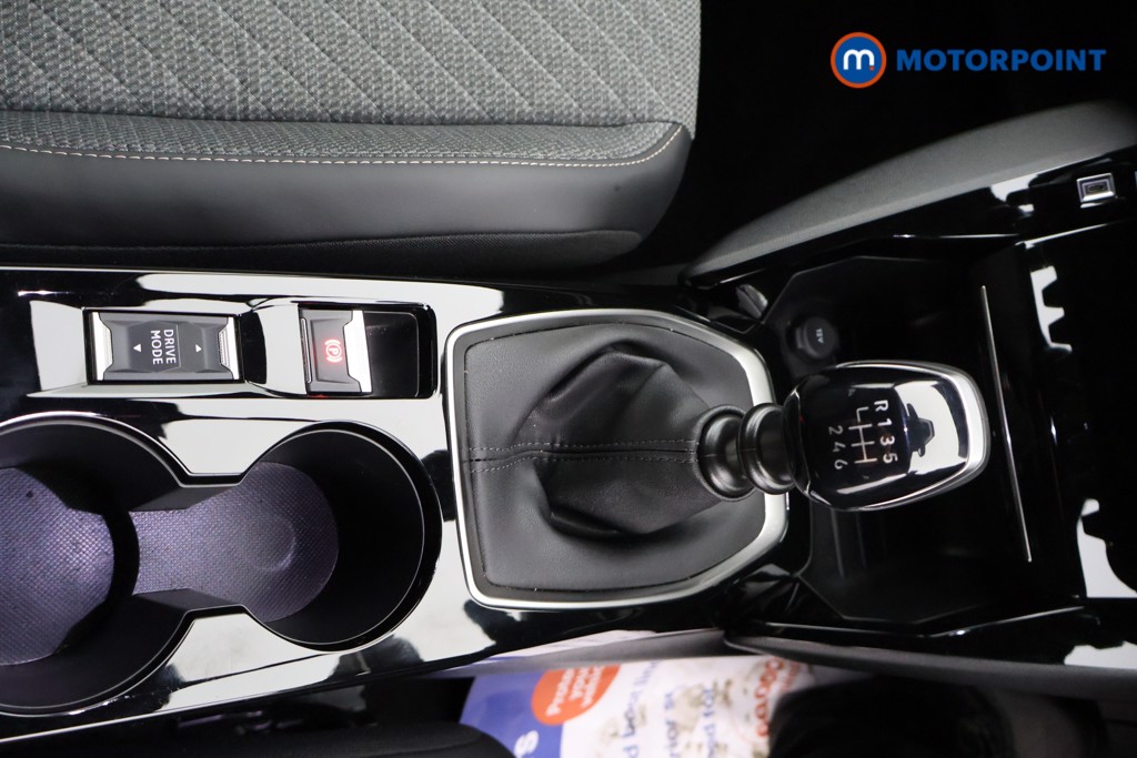 Peugeot 2008 Allure Manual Petrol SUV - Stock Number (1582870) - 6th supplementary image