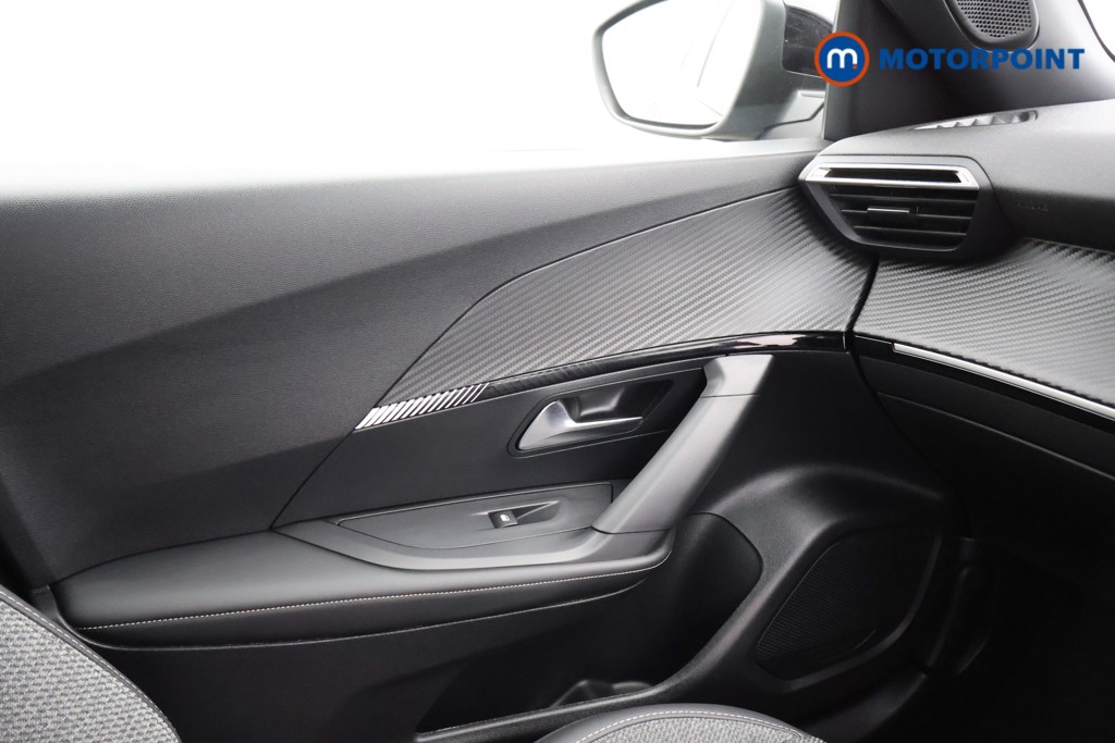 Peugeot 2008 Allure Manual Petrol SUV - Stock Number (1582870) - 8th supplementary image
