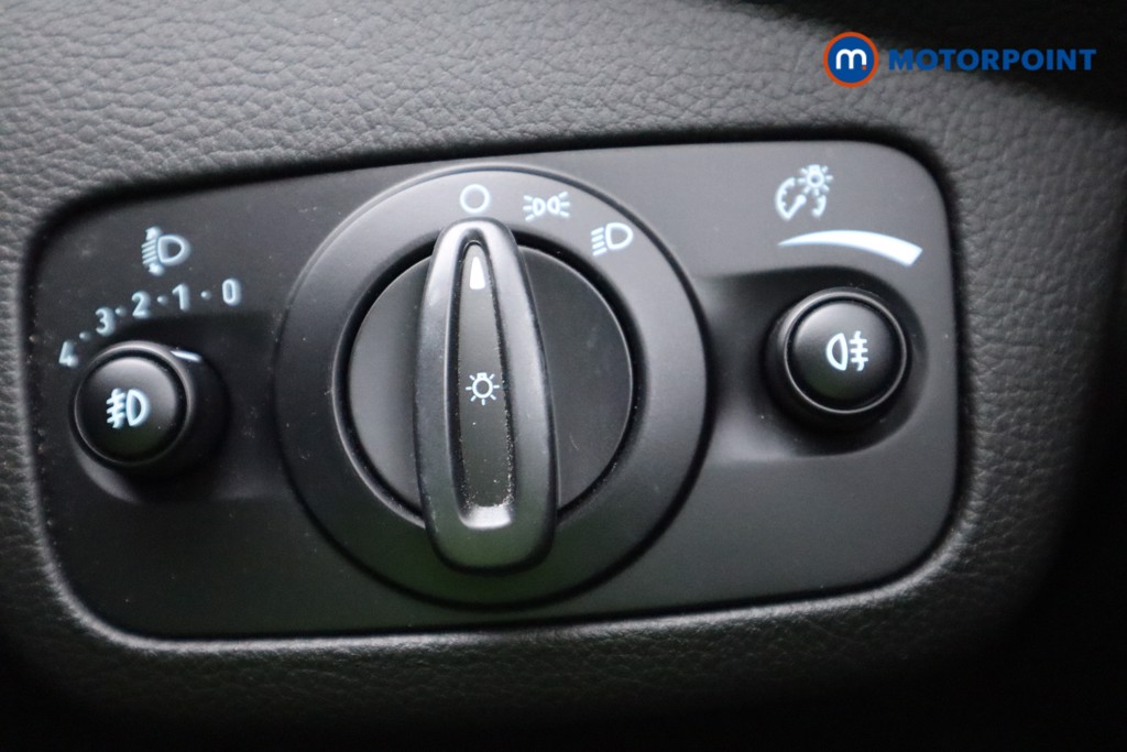 Ford Kuga Zetec Manual Diesel SUV - Stock Number (1582875) - 9th supplementary image
