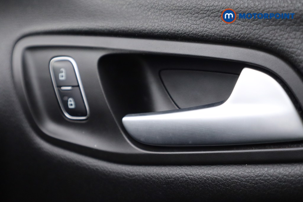 Ford Kuga Zetec Manual Diesel SUV - Stock Number (1582875) - 10th supplementary image