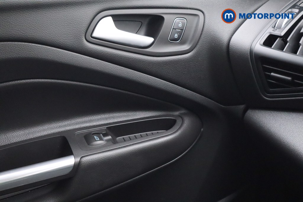 Ford Kuga Zetec Manual Diesel SUV - Stock Number (1582875) - 13th supplementary image