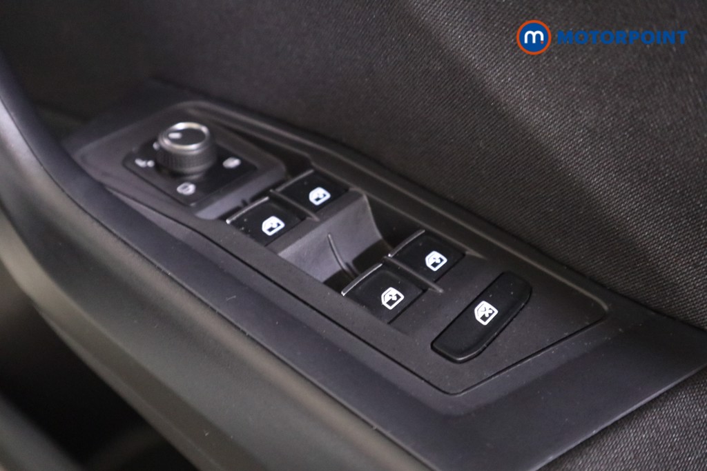 Volkswagen T-Roc Black Edition Automatic Petrol SUV - Stock Number (1582914) - 11th supplementary image