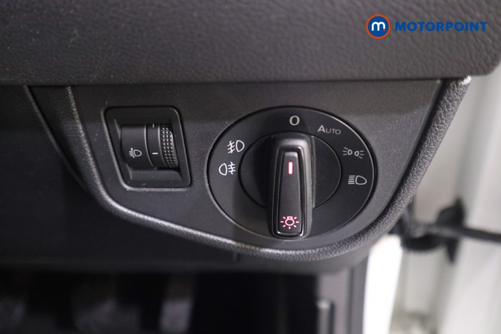 Volkswagen Polo Match Manual Petrol Hatchback - Stock Number (1583063) - 9th supplementary image