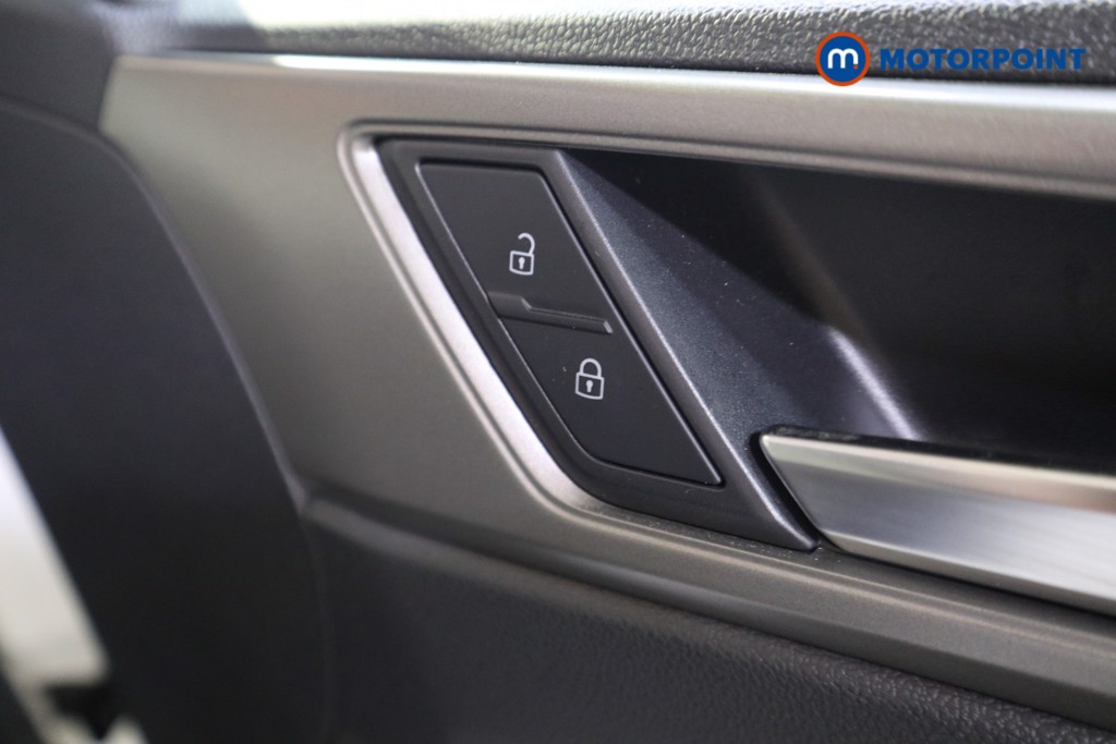 Volkswagen Polo Match Manual Petrol Hatchback - Stock Number (1583063) - 10th supplementary image