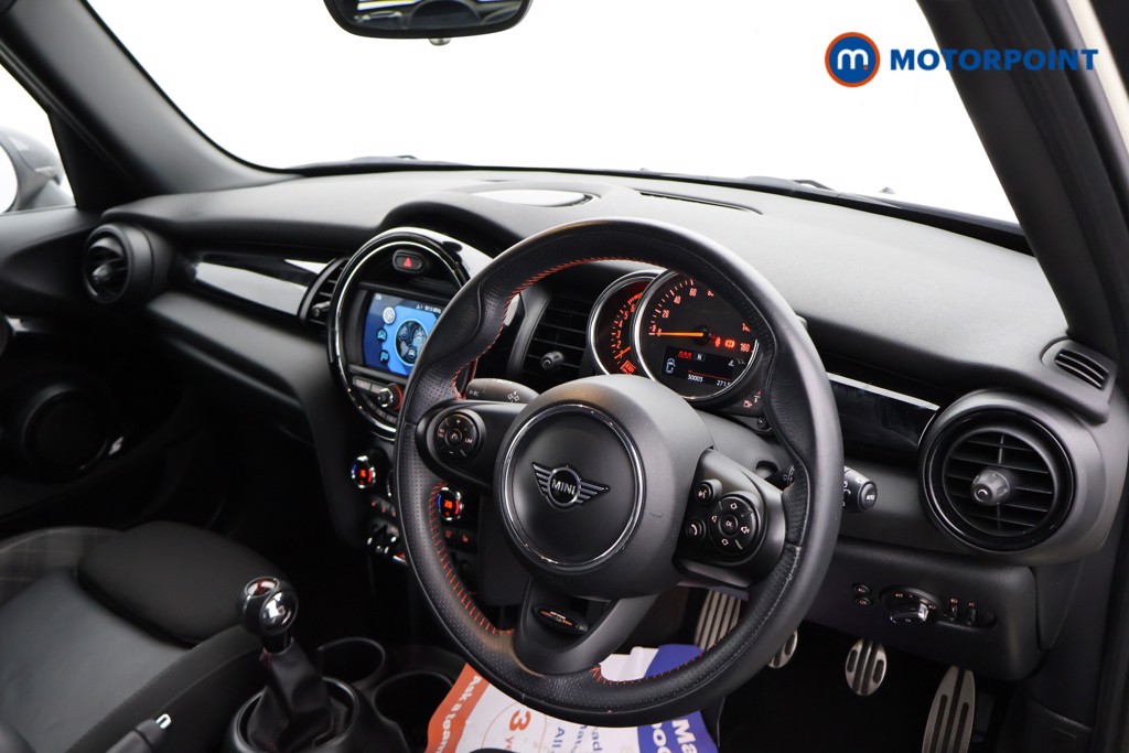 Mini Hatchback Cooper S Sport Manual Petrol Hatchback - Stock Number (1583455) - 9th supplementary image