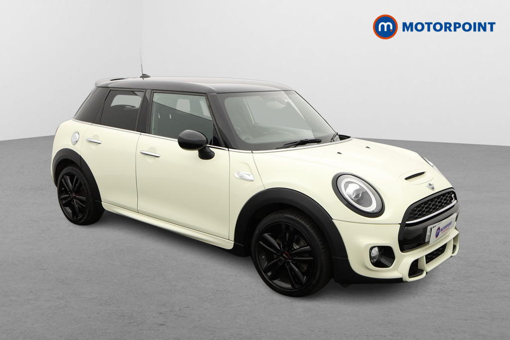 Mini Hatchback Cooper S Sport Manual Petrol Hatchback - Stock Number (1583455) - Drivers side front corner