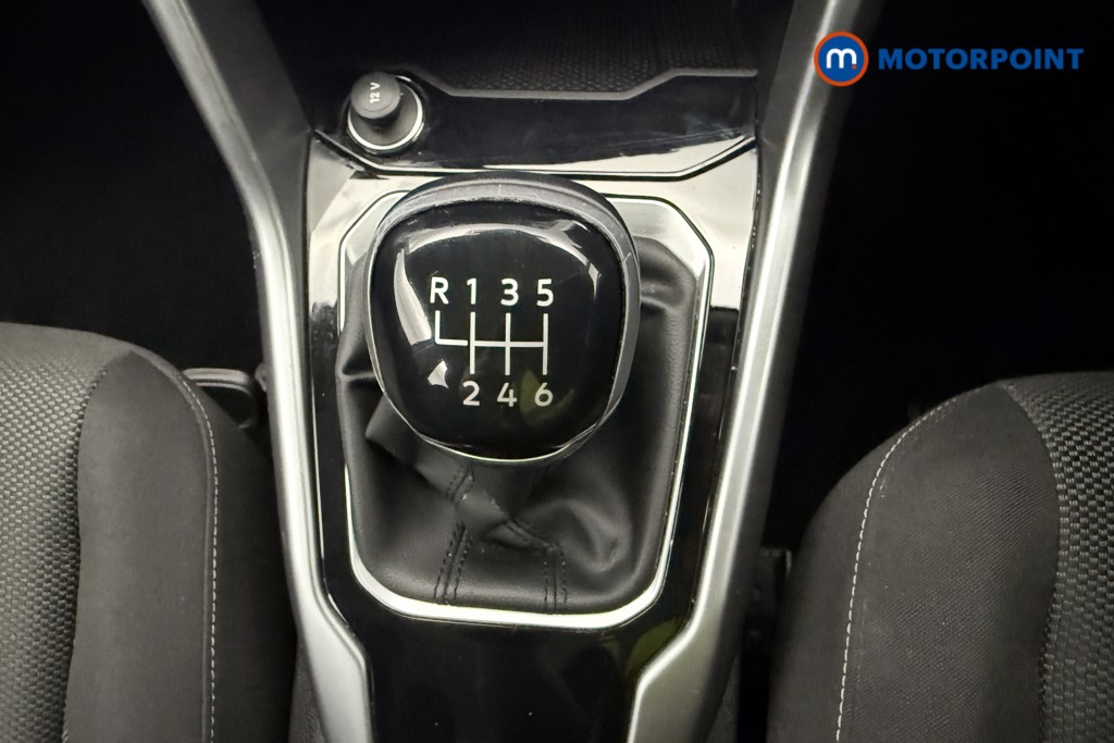 Volkswagen T-Roc Life Manual Petrol SUV - Stock Number (1583543) - 5th supplementary image